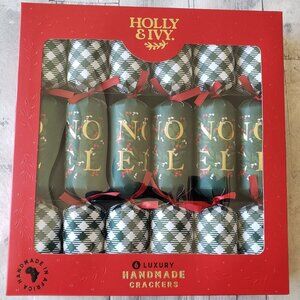 NWT - Holly and Ivy 6 Luxury Handmade Crackers "Noel"
